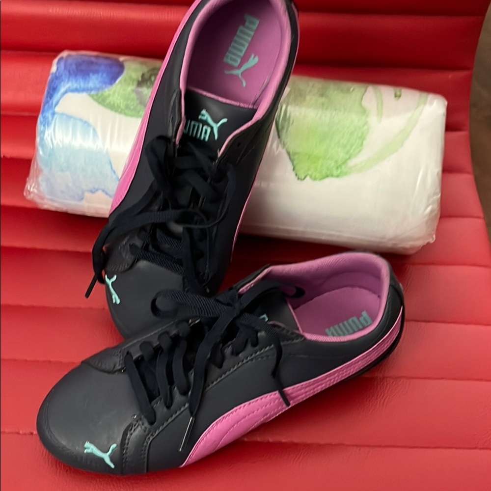 Puma Black Athletic Sneakers with Sporty Design. NWOT - Picture 7 of 7